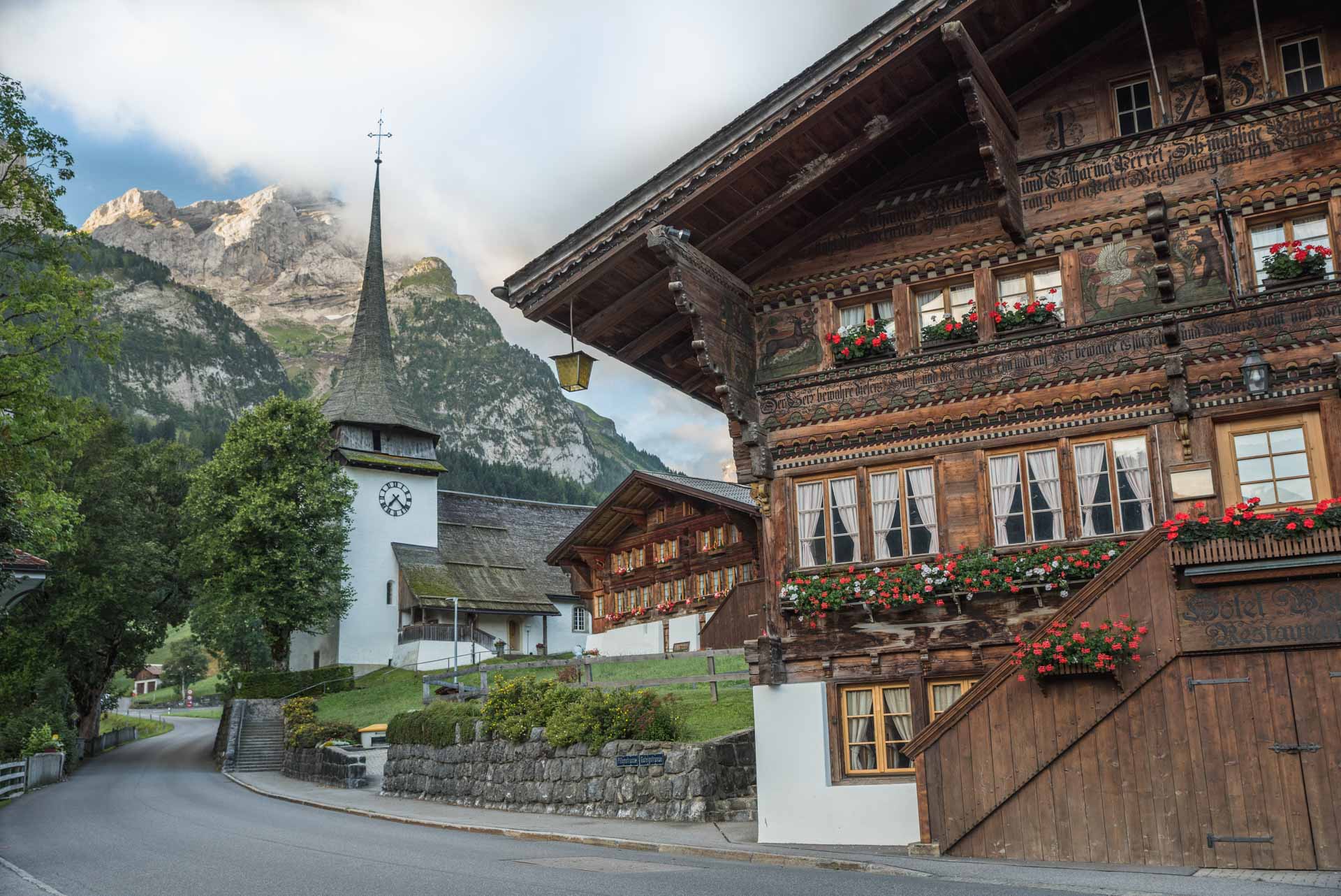 Gstaad : un village alpin authentique à visiter toute l'année