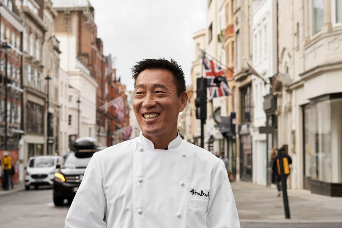 Le chef primé Akira Back a choisi le Mandarin Oriental Mayfair, London pour faire ses débuts au Royaume-Uni