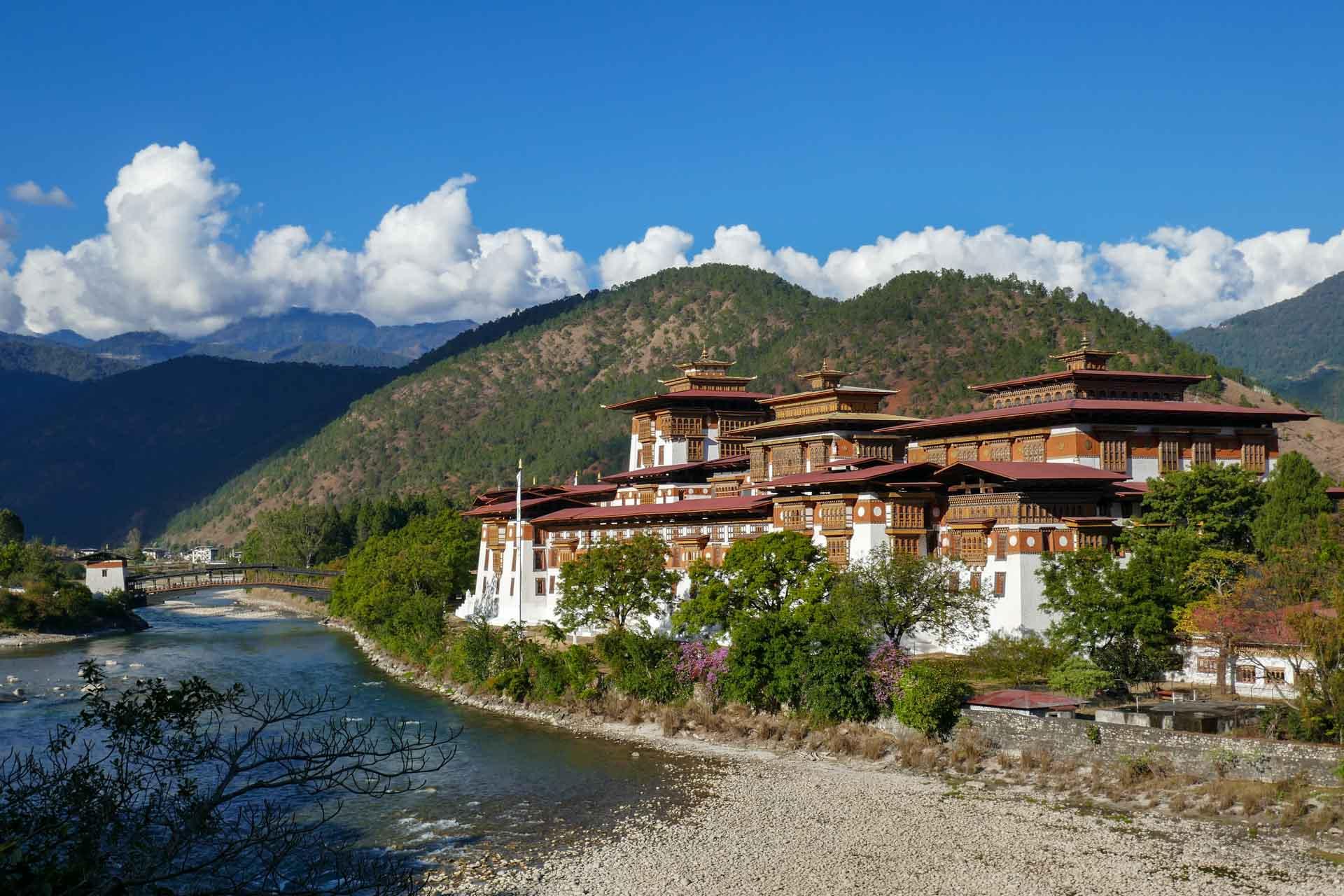 Le dzong du Punakha, un immanquable d’un voyage de luxe au Bhoutan © PG