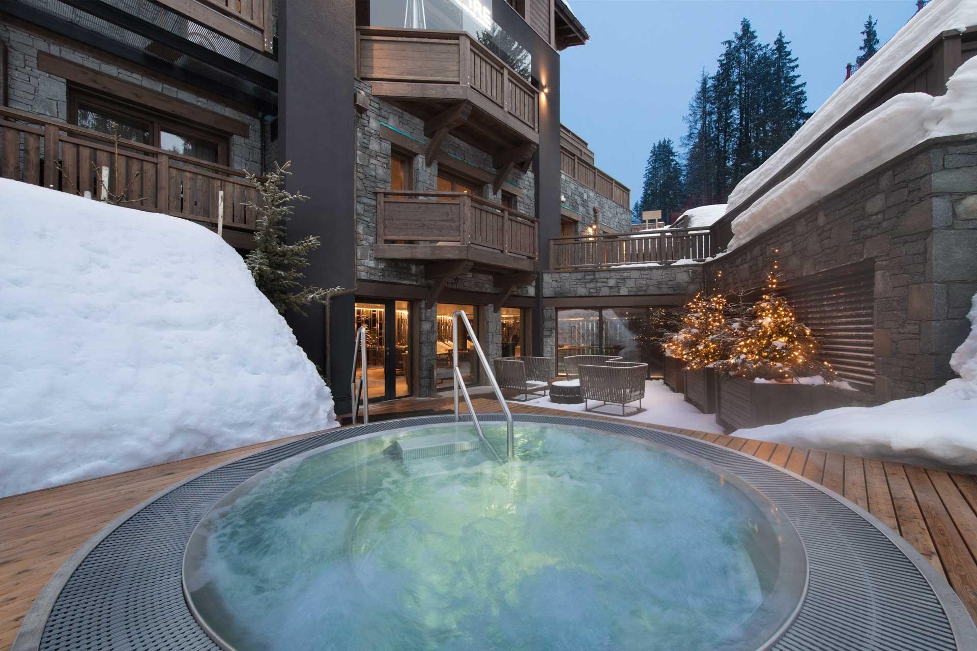 Parmi les hôtels spa des Alpes, l’Hôtel Barrière Les Neiges Courchevel