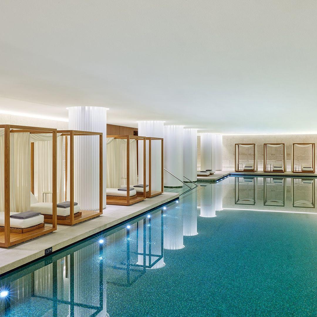 Parmi les plus beaux hôtels spas de Londres, le Bulgari Hotel London