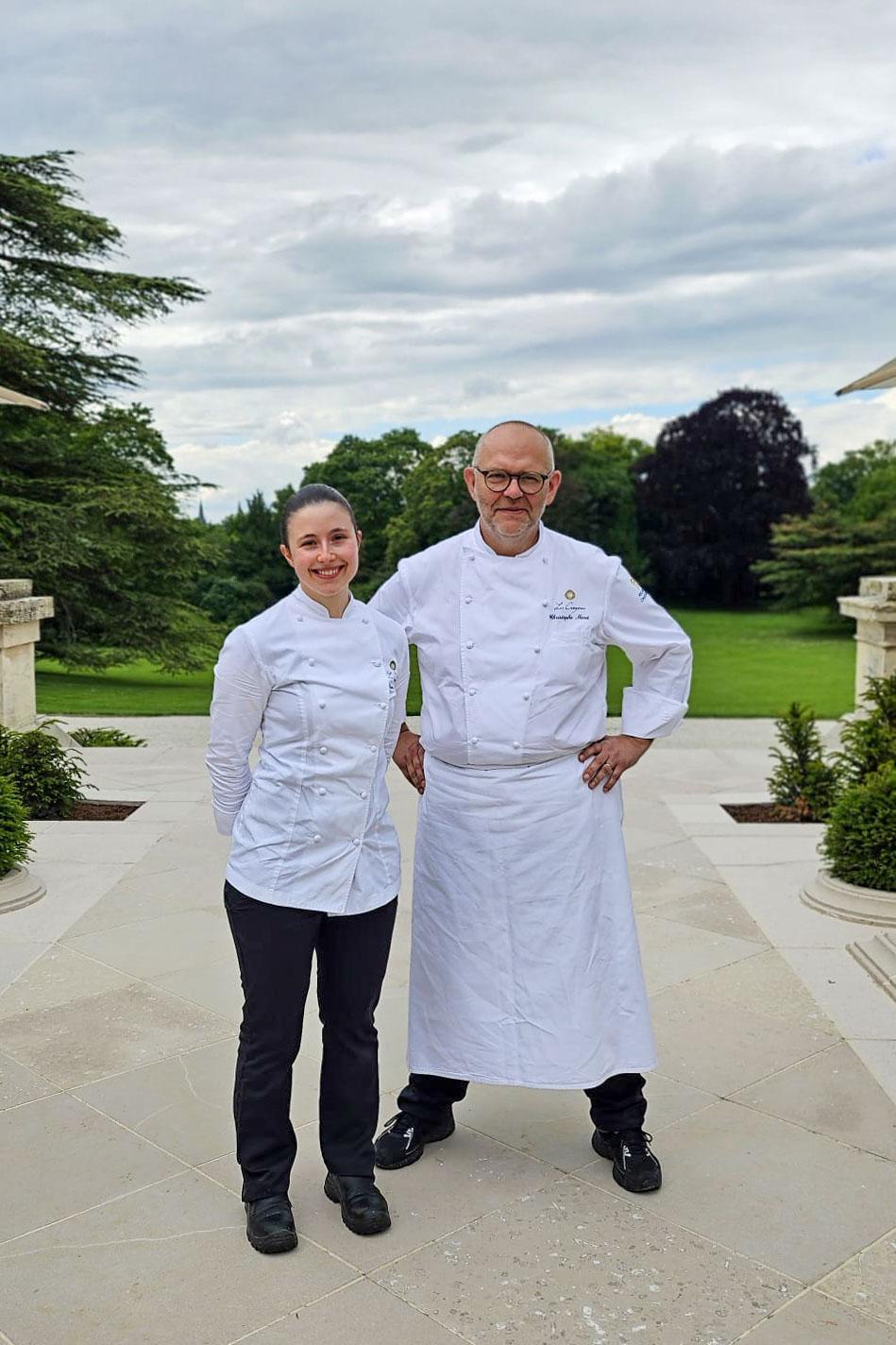 Le chef Christophe Mouret et la chefferie pâtissière Rosalie Boucher © Florence Valencourt