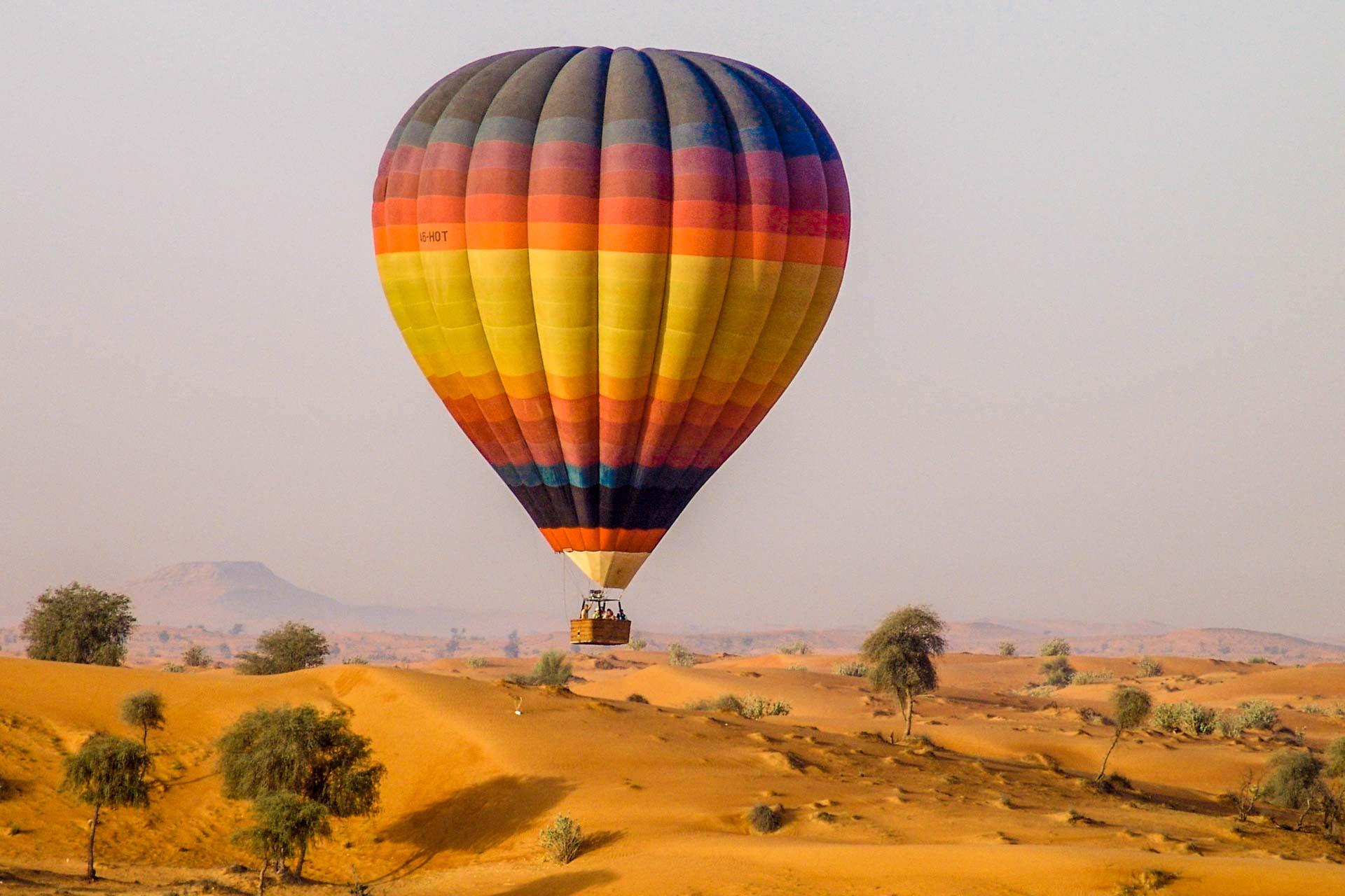 Montgolfiere Dubai © AdobeStock