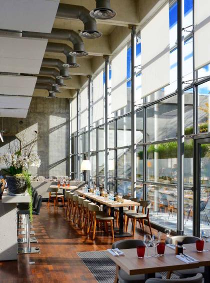 La City restaurant sur le toit de la Grande Arche de la D fense