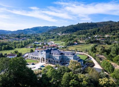 Maison Albar dévoile Amoure : villa bucolique et écrin luxueux près de Braga