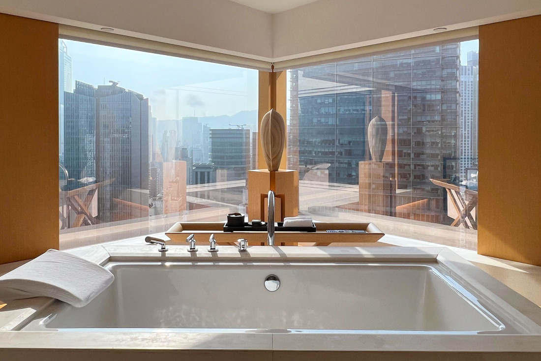 Les salles de bain avec vue sur la skyline