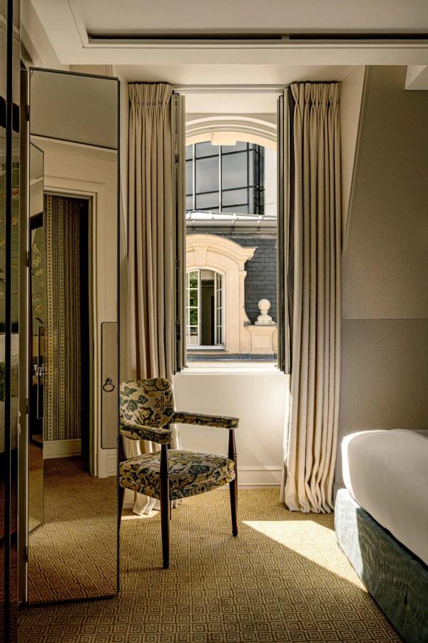 Au Saint James Paris, une villa d'hôtel de luxe à louer à Paris © Saint James Paris