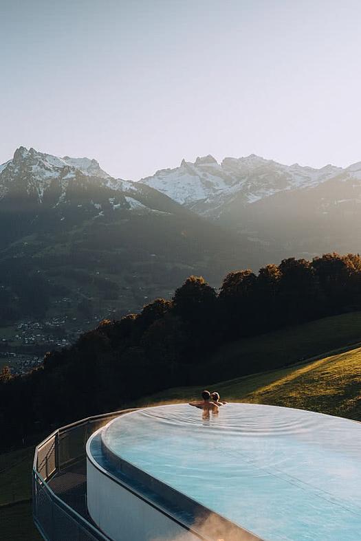 Hotel Fernblick Montafon — piscine extérieure © DR
