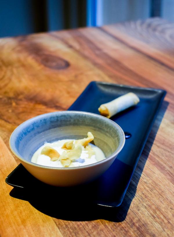 Hélianthis crème à la Sichuannaise / nem de légumes © YONDER.fr