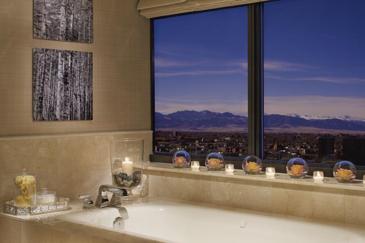 The Ritz-Carlton Denver - Salle de bain avec vue