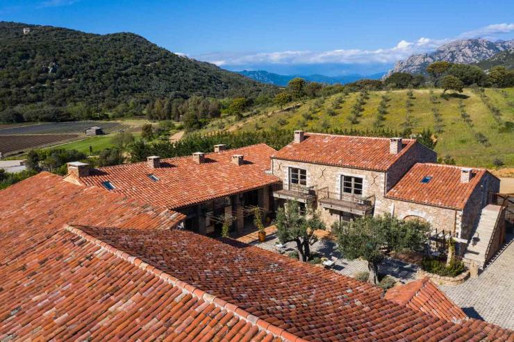 Murtoli : L’hôtel de Corse le plus exclusif lance son vin