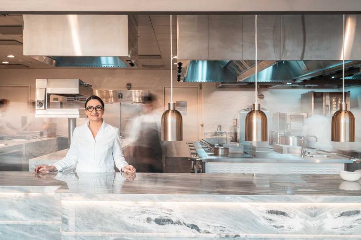 Anne-Sophie Pic reçoit une étoile pour son restaurant de Dubaï